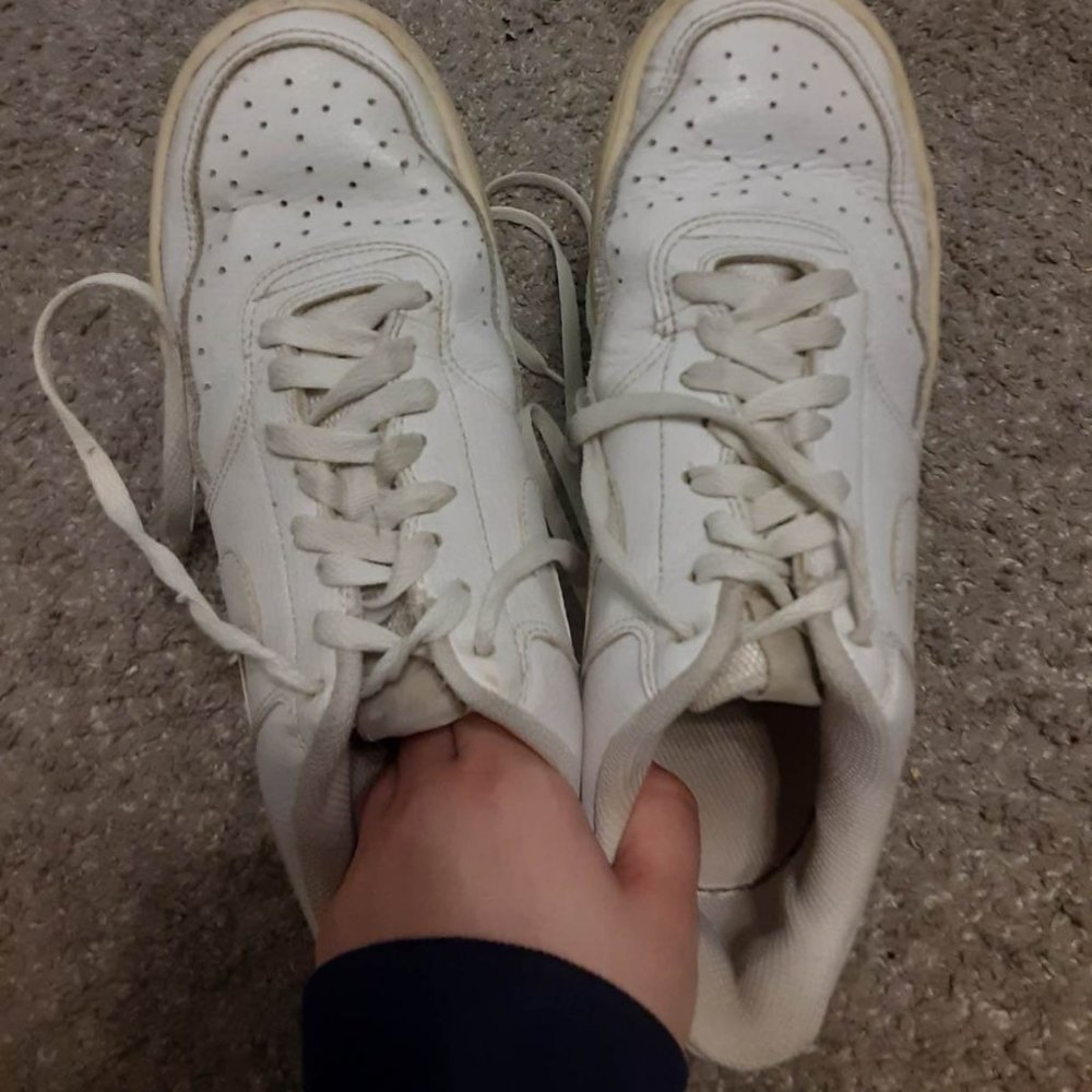 Women's Size 8 Nike Court Vision White Low - Picture 2 of 16